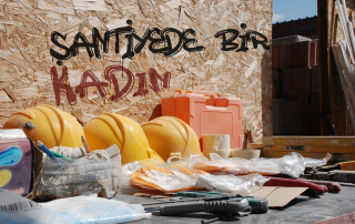 santiyede-bir-kadin