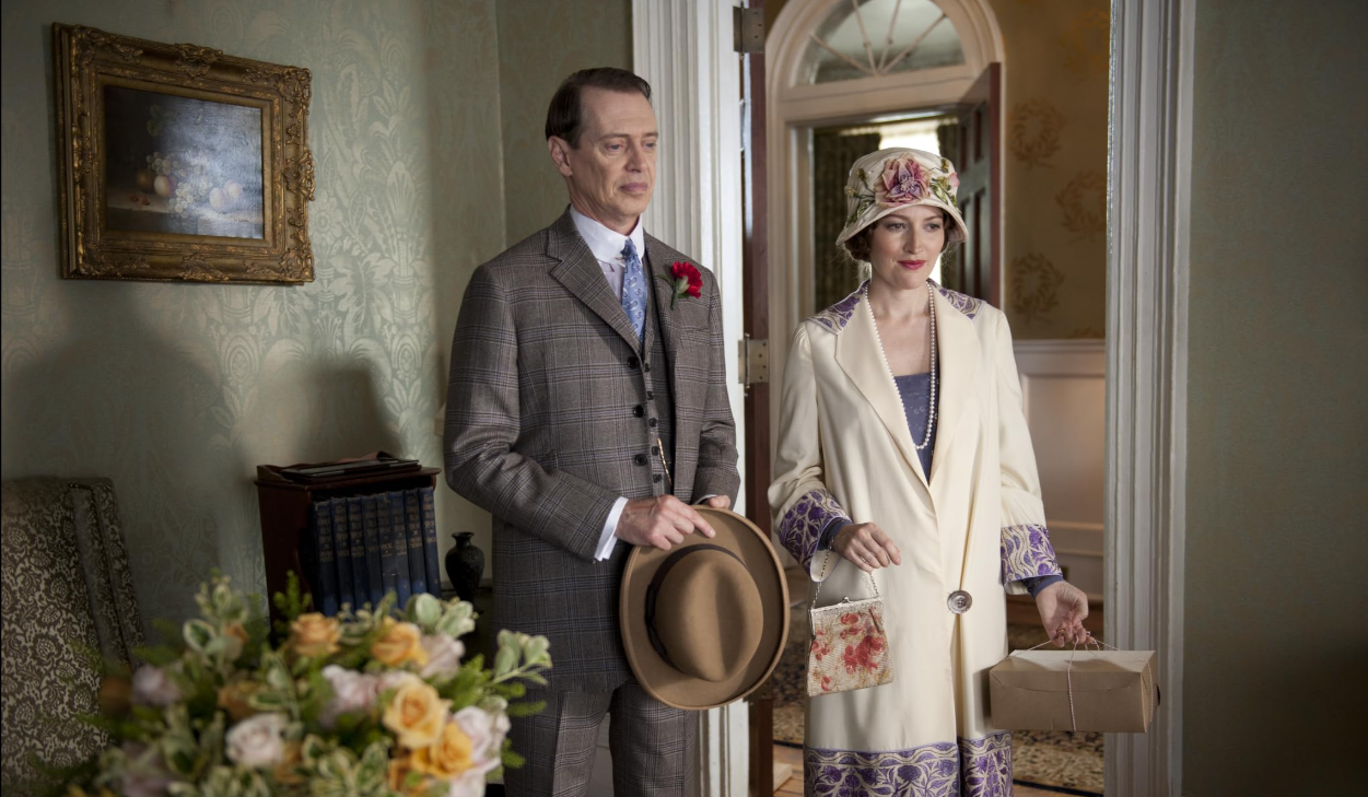 1920'lerde Amerikan modası https://www.imdb.com/title/tt0979432/mediaindex/