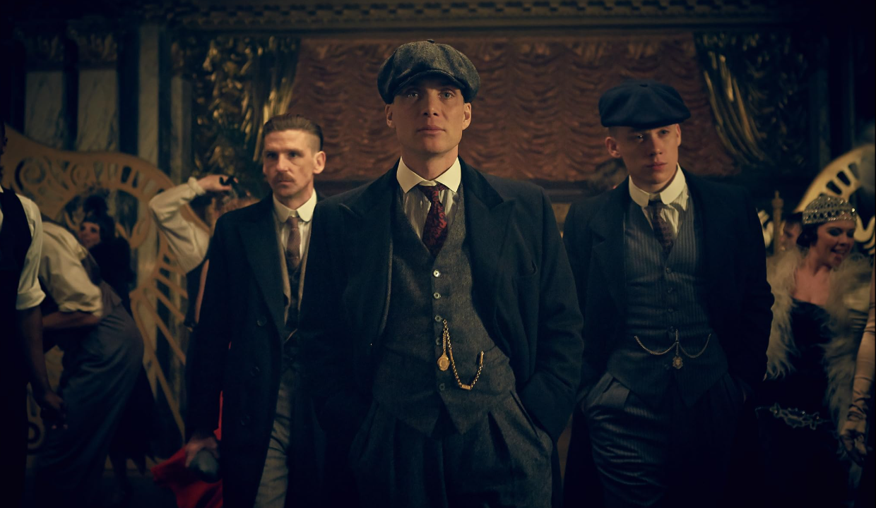 1920'ler erkek modası (Peaky Blinders) https://www.imdb.com/title/tt2442560